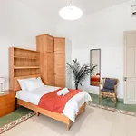 Enormous Luxury 3-storey Townhouse, Rooftop Egas1-1